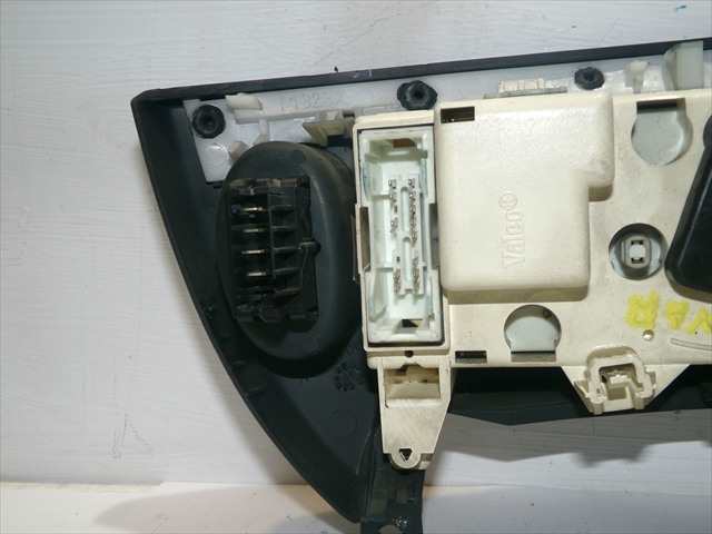 Foto 4ª: Mando Calefacción A. A. Renault Megane 1.6 G 1996-1998 [K7M] (1998)