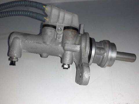 Foto 2ª: Bomba Freno Mercedes Clase V 200 136CV 100KW (2014)