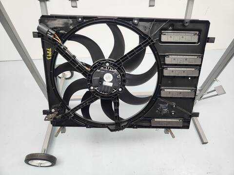 Foto 2ª: Electroventilador Ford Focus ST-LINE X 119CV 88KW [ZTDA] (2021)