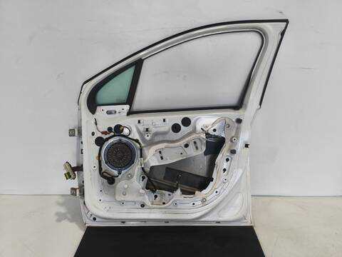 Foto 2ª: Puerta Delantera Derecha Peugeot 208 XAD 75CV 55KW (2016)