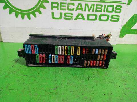 Foto 2ª: Caja Reles Fusibles Seat Ibiza EMOCION 60CV 44KW [CGPB] (2010)