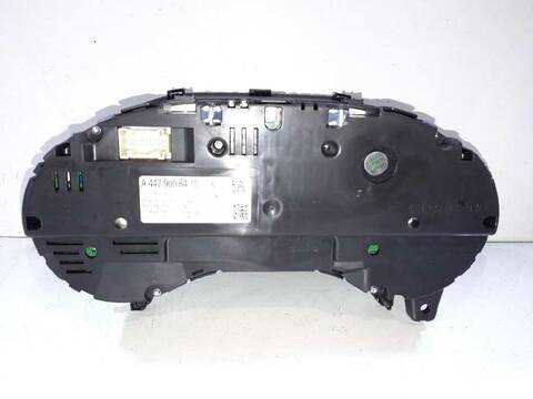 Foto 3ª: Cuadro de Instrumentos Mercedes Vito 114CV 84KW (2014)