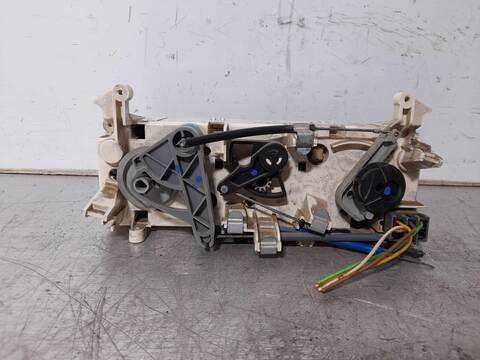 Foto 2ª: Mando Calefacción A. A. Peugeot Partner 58CV 43KW [WJZ] (1999)