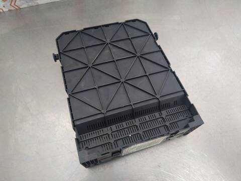 Foto 3ª: Caja Reles Fusibles Peugeot 308 PREMIUM 120CV 88KW [5FW] (2007)