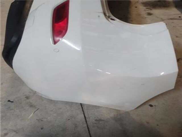 Foto 3ª: Paragolpes Trasero Volvo V40 2.0 KINETIC [2.0 LTR. - 88 KW DIESEL CAT]