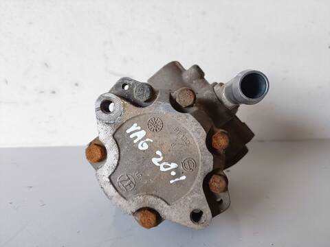 Foto 3ª: Bomba de Direccion Audi A3 1.8 AMBIENTE 125CV (1997)