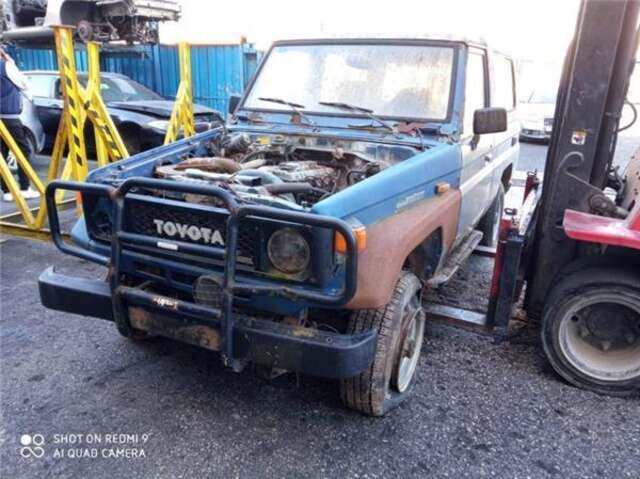 Cinturón Delantero Derecho Toyota Land Cruiser 3.4T