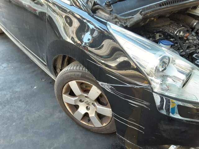 Foto 2ª: Aleta Delantera Derecha Peugeot 5008 2.000 HDI150CV/110KW [RHE O RH02] (2011)