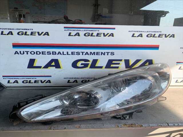 Faro Izquierdo Peugeot 308 1.6 HDI92CV 0CV