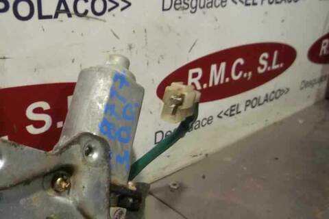 Foto 2ª: Elevalunas Eléctrico Delantero Derecho Mitsubishi L200 2.5 TD 99CV 73KW [D 4D56] (2000)