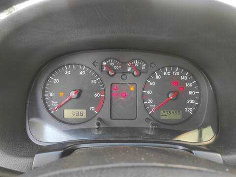 Foto 1ª: Cuadro de Instrumentos Volkswagen Golf AHW BERLINA (1998)