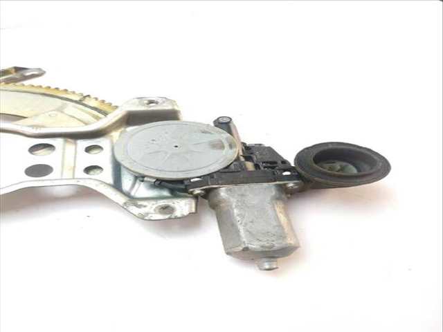 Foto 2ª: Elevalunas Eléctrico Delantero Derecho Suzuki Swift 1.3 RS413 ZC11S) (2005)