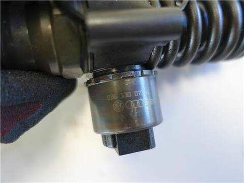 Foto 3ª: Inyectores Seat Altea 2.0 TDI 16V 140CV 103KW [BKD] (2005)