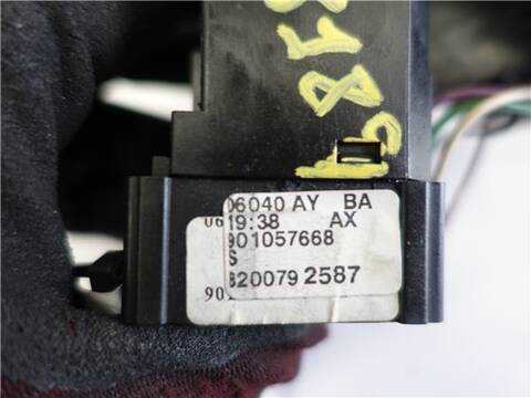 Foto 3ª: Mando Multifuncion Dacia Sandero 1.2 16V 75CV 55KW [G/ D4F F 7] (2010)