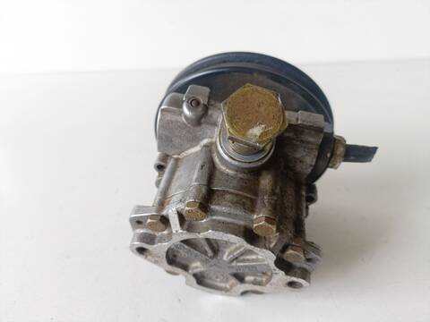 Bomba de Direccion Volkswagen Transporter COMBI L T4 77CV