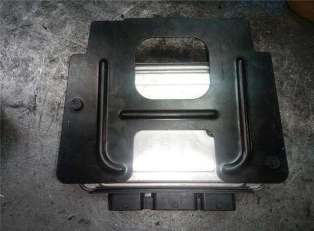 Foto 3ª: Centralita Motor ECU Citroen C4 1.6 HDI [9HZ-DV6TED4]