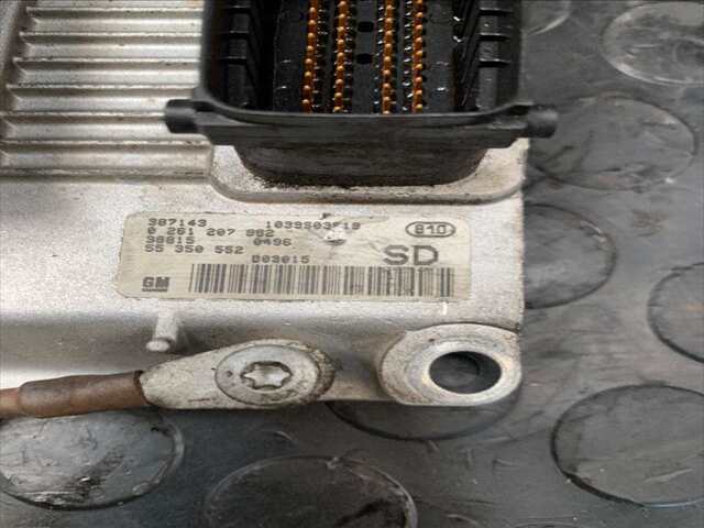 Foto 2ª: Centralita Motor ECU Opel Corsa 1.200 16V75CV/55KW 0CV [Z12XE] (2004)