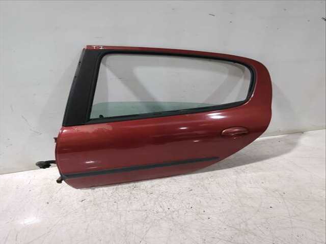 Foto 2ª: Puerta Trasera Izquierda Peugeot 206 1.4 HDI ECO 70 HATCHBACK 68CV 50KW [8HX (DV4TD),8HZ (DV4TD)] (2005)