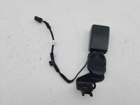 Cinturón Trasero Izquierdo Peugeot 208 1.2 PURETECH 100 101CV 74KW