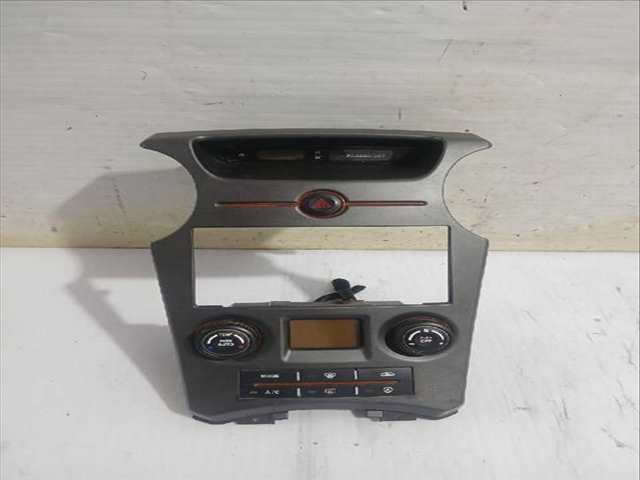 Foto 2ª: Mando Calefacción A. A. Kia Carens 2.0 CRDI 140 140CV [D4EA] (2006)
