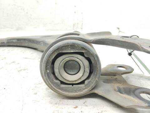 Foto 2ª: Brazo Suspension Delantero Izquierdo Ford Focus SPORT 115CV 85KW [T1DA] (2015)