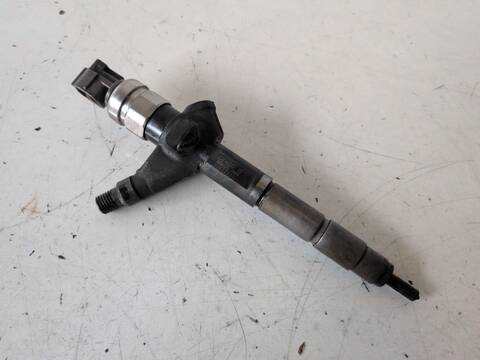 Inyectores Nissan X-Trail YD22 T30)