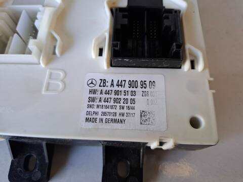 Foto 3ª: Caja Reles Fusibles Mercedes Vito 114/116/119/124 CDI SELECT COMPACTA 447.701) 136CV