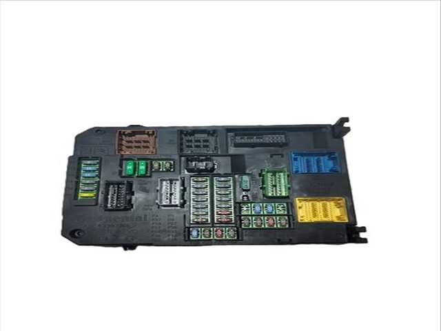 Caja Reles Fusibles Citroen C4 COLLECTION 1 12V E 131CV