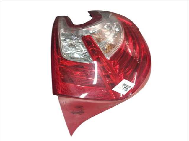 Foto 2ª: Piloto Trasero Izquierdo Peugeot 208 1.4 HDI (2012)