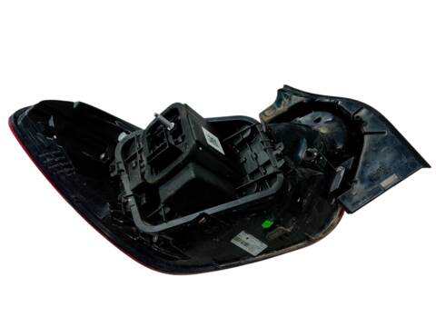 Foto 2ª: Piloto Trasero Derecho Dacia Logan TCE 90 L8MA L8M1 L8AC) (2012)