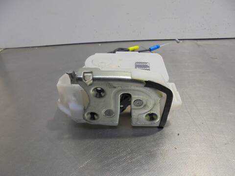Foto 2ª: Cerradura Puerta Trasera Izquierda Mitsubishi ASX CHALLENGE 2WD 117CV 86KW [4A92] (2010)