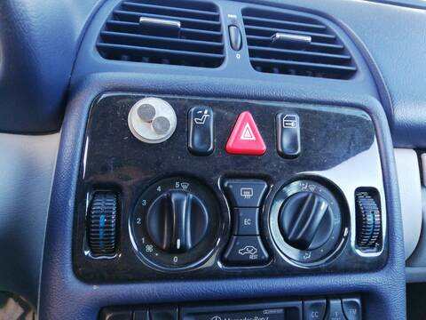 Mando Calefacción A. A. Mercedes Clase CLK 200 2.0 G 163CV 120KW BM 208) COUPE 111956