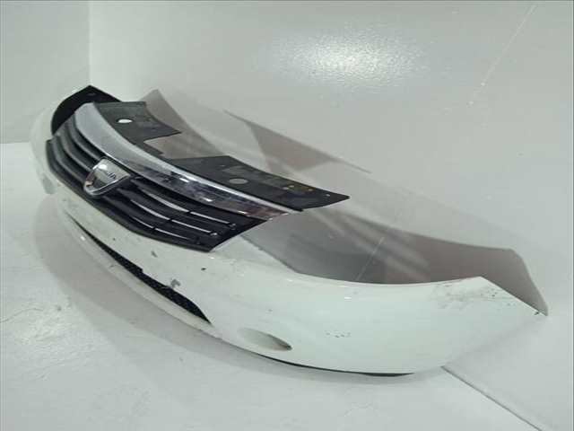 Foto 3ª: Paragolpes Delantero Dacia Sandero LAUREATE 68CV 50KW [K9K792] (2010)