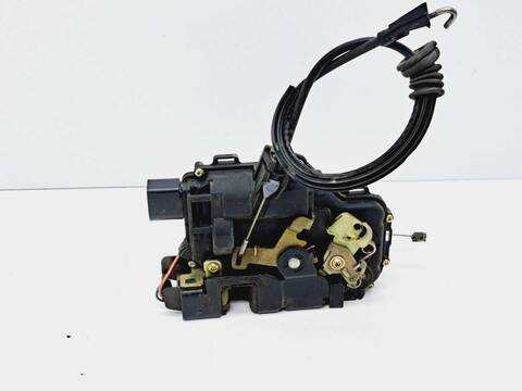 Foto 4ª: Cerradura Puerta Delantera Derecha Volkswagen Bora CONCEPTLINE BERLINA 101CV 74KW [AKL] (2000)
