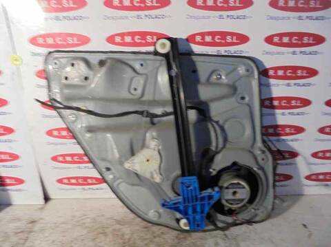Foto 3ª: Elevalunas Manual Trasero Derecho Volkswagen Golf 1.9 TDI BERLINA 101CV 74KW [ATD] (2001)