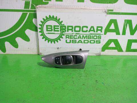 Botonera Elevalunas Nissan Juke ACENTA 117CV 86KW