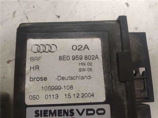 Foto 3ª: Elevalunas Eléctrico Trasero Derecho Audi A4 2.0 TDI [BLB]