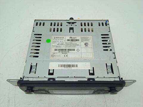 Foto 2ª: Sistema Audio Radio CD Renault Clio AUTHENTIQUE 73CV 54KW [D4F740] (2014)