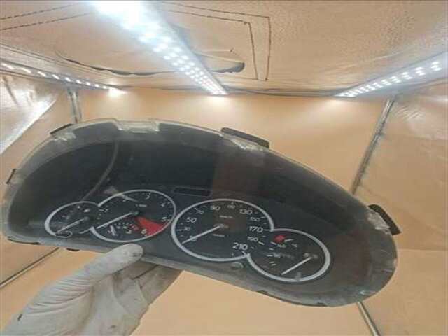 Cuadro de Instrumentos Peugeot 206 1.6 CC [1.6 LTR. - 80 KW HDI FAP CAT (9HZ - DV6TED4)]