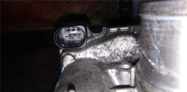 Foto 3ª: Caja Mariposa Opel Vivaro 2.0 DCI [M9RM786]