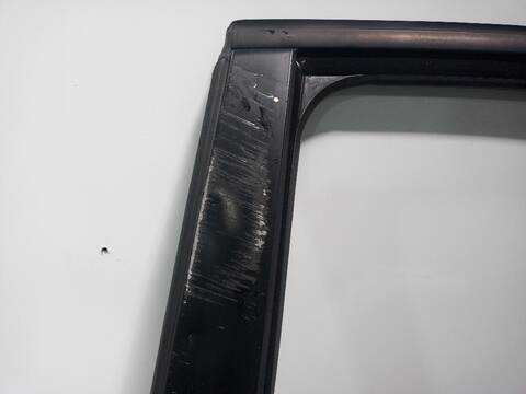 Foto 3ª: Puerta Trasera Izquierda Volkswagen Passat ADVANCE BLUEMOTION 105CV [CAYC] (2010)