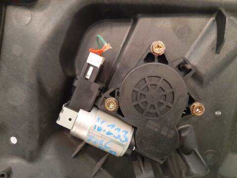 Foto 3ª: Elevalunas Eléctrico Delantero Derecho Mazda 6 1.8 CAT BERLINA 120CV 88KW [L8] (2003)