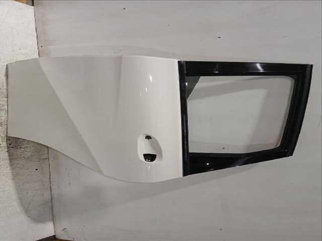 Foto 1ª: Puerta Trasera Izquierda Mercedes Clase B 150 B 180 CDI - D 246.212) 109CV [OM 607.951 (K9K)] (2011)