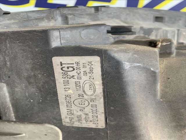 Foto 2ª: Faro Derecho Opel Corsa 1.3 CDTI70CV [Z13DT] (2004)