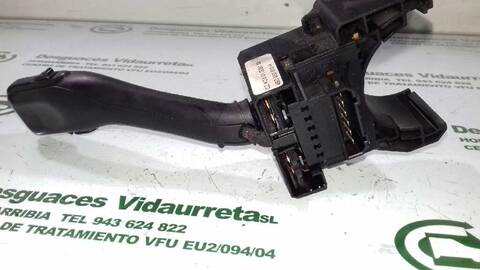 Foto 2ª: Mando Multifuncion Audi Allroad 2.5 TDI 132KW) 180CV [AKE] (2000)