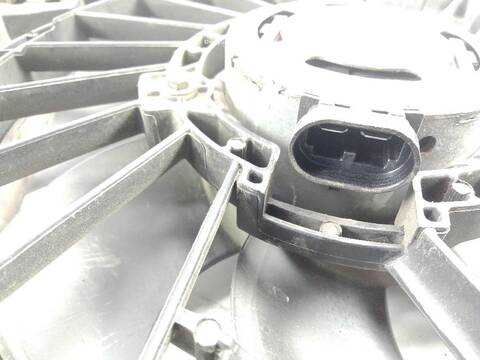 Foto 3ª: Electroventilador Nissan NV400 2.3 DCI 130CV 96KW M9T [M9T 704] (2011)