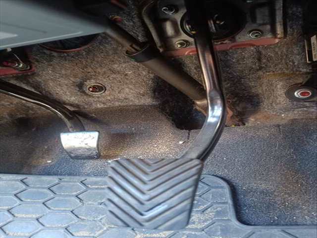 Foto 1ª: Pedal Freno Kia Stonic TECH 110CV 81KW (2018)