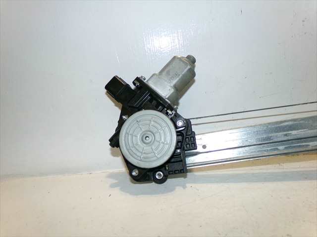 Foto 3ª: Elevalunas Eléctrico Trasero Izquierdo Honda Civic 1.4 G I-DSI 2006-2011 [L13A7] (2007)