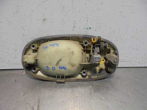 Foto 4ª: Maneta Exterior Delantera Derecha Kia Carnival TD LS 126CV 93KW [J3] (2001)