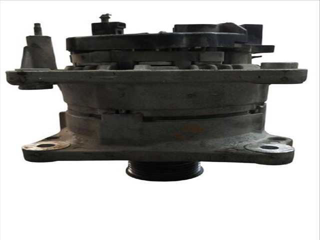 Foto 2ª: Alternador Nissan Cabstar 28.10 32.10 (1992)